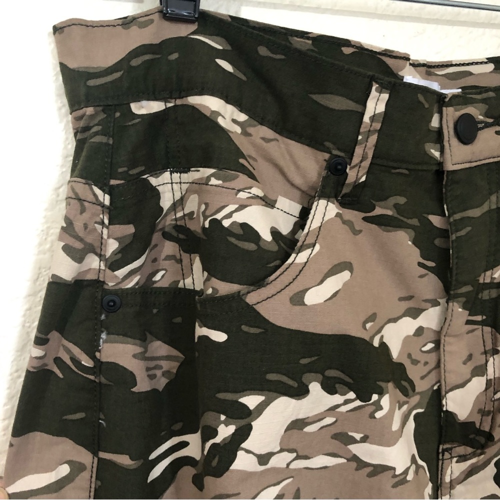Good American Womens 10/30 Forest Camo Pants Pockets Drawstrings NWT - Picture 5 of 13